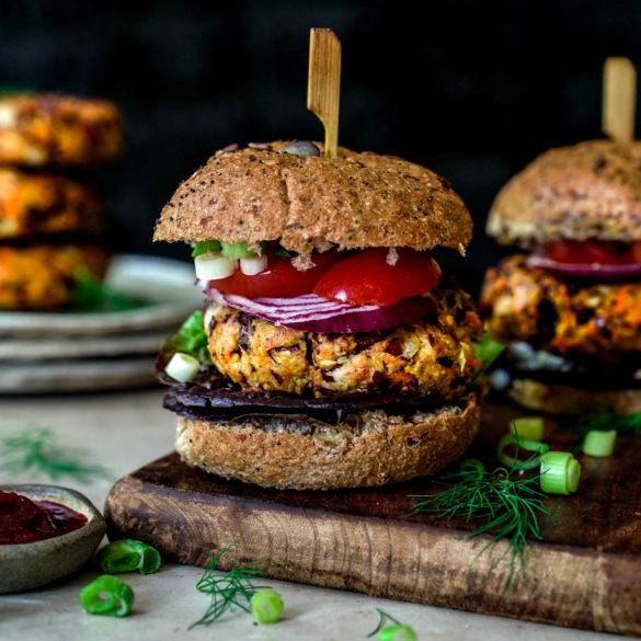 Hearty kidney bean burger with cumin, coriander, carrots, onion, ginger and piquant chipotle; vegan gluten-free Spicy Mexican Bean Burger recipe; Edward Daniel ©.