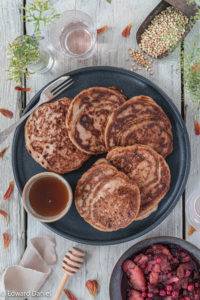 Cushiony aerated Buckwheat Pancakes made from sprouted buckwheat, rejuvelac, citrusy lemon and cherry-candy-like scented cinnamon.