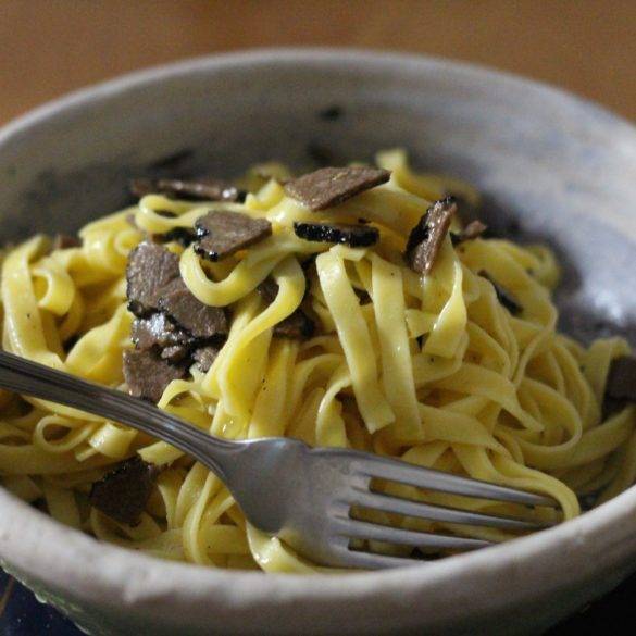 Caption of Tagliatelle con Tartufo Fresca. Image by Edward Daniel (c).