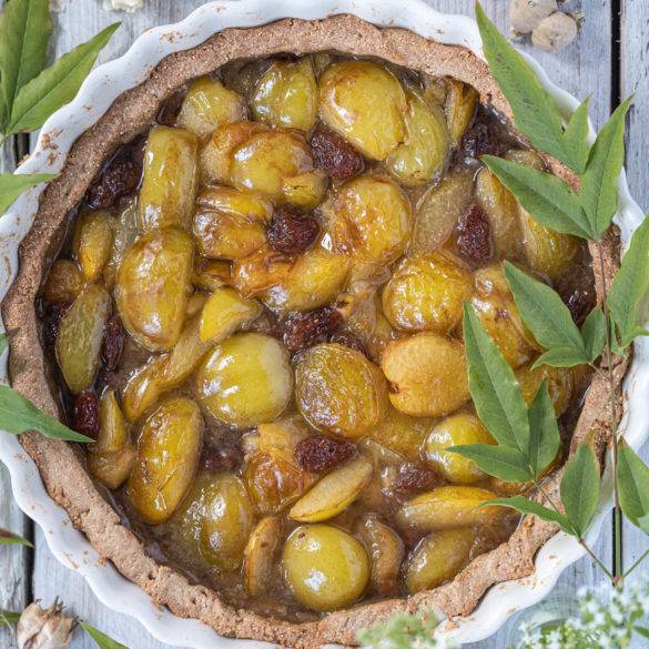 Succulent seasonal sweet mellow greengage and sundried sultanas doused in lemon on a malty amaranth pastry bed; Greengages and Sultana Pie.