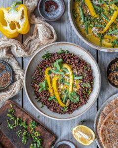 Caption of Spicy Sumac Mustard Jackfruit Curry. image by Edward Daniel (c).