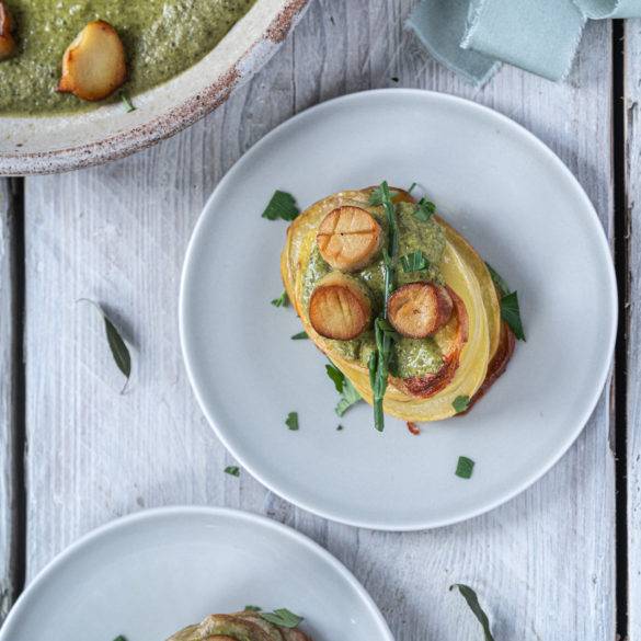 Galicia-Style Vegan Scallops; Majestic King Oyster Mushrooms drenched in dry white wine flavoured with a piquant yet tantalising parsley sauce