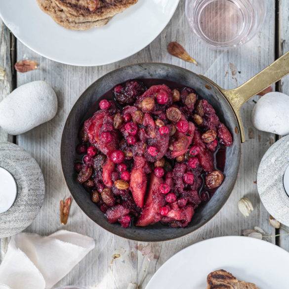 Boozy Stewed Redcurrants Sultanas and Apples Boozy Stewed Redcurrants Sultanas and Apples is vegan and paleo. Image by Edward Daniel (c).
