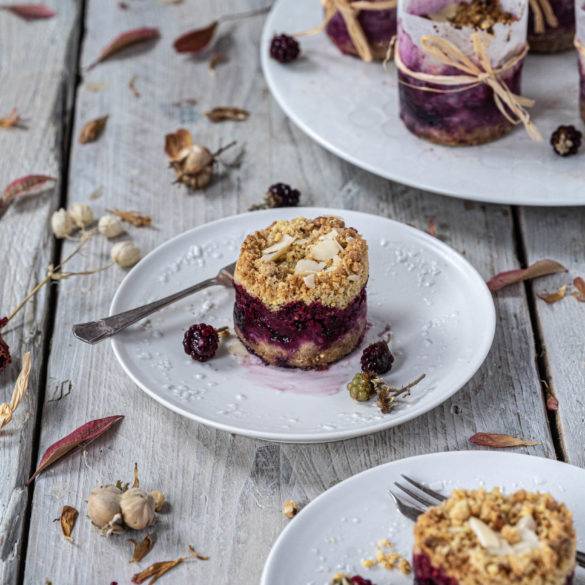 Blackberry and Pear Streusel is vegan and gluten-free. Image by Edward Daniel (c).